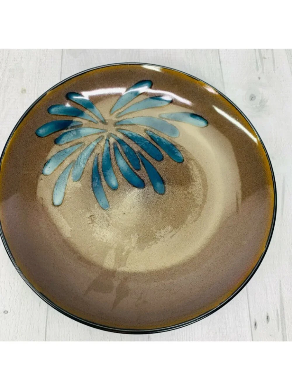 Pier 1 One BLUE MUM Stoneware Off Center On Brown Coupe Lunch Salad Plates Set 5